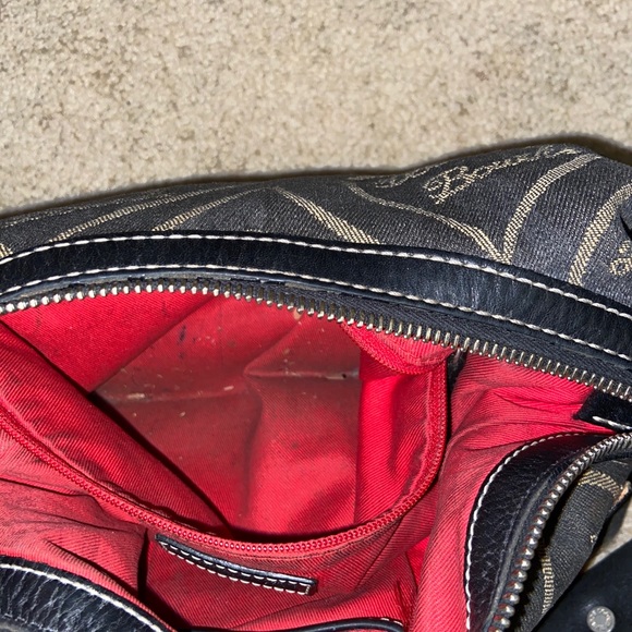 Dooney & Bourke purse - Picture 6 of 12